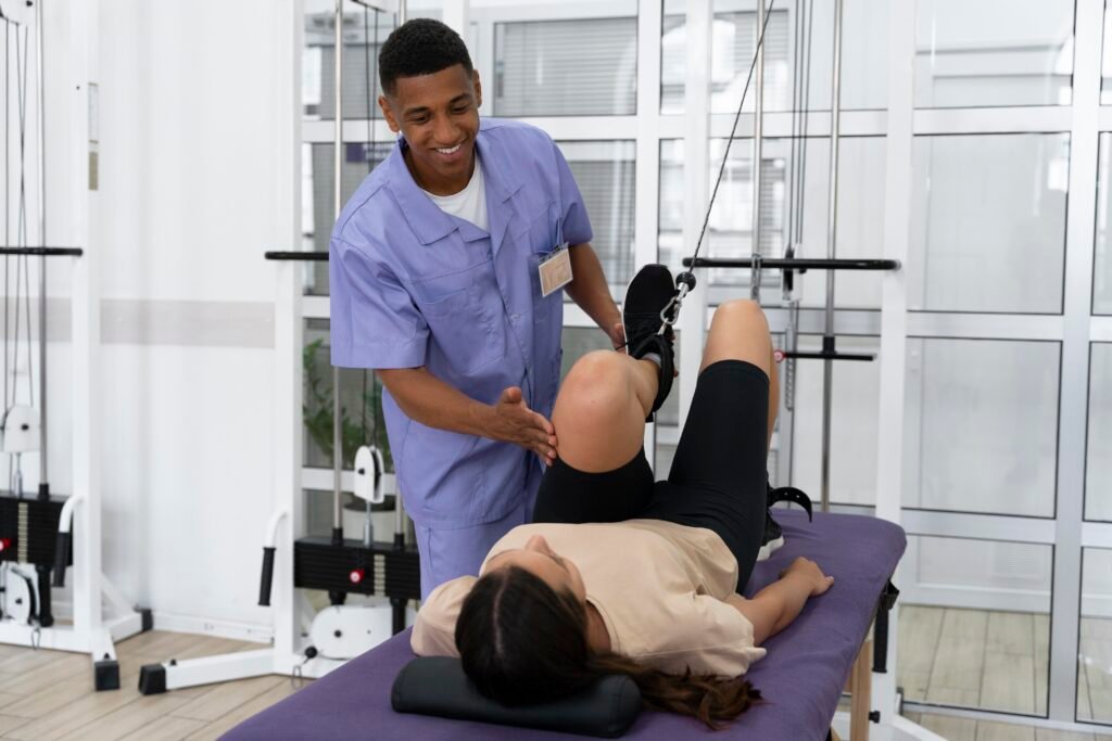 Knee injury rehabilitation procedure in Manchester