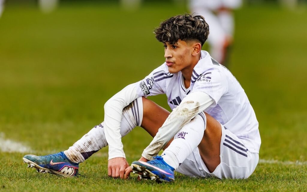 How JJ Gabriel recover, the recovery routine behind elite academy football (and who is JJ sports therapist?) 2 joseph junior garbriel. How jj Gabriel recover