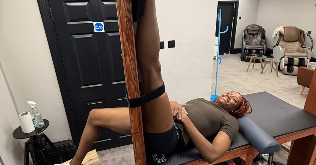 Sports Therapy for Netball Players: Funmi Fadoju Visits Hekas 2 Sports Therapy for Netball Players | Funmi Fadoju