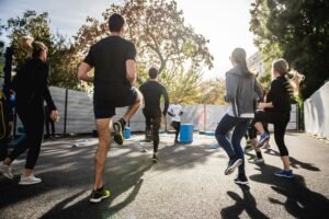 5 minute pre-run warm-up routine for Manchester runners