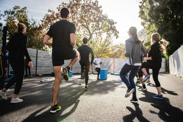 Home 18 5 minute pre-run warm-up routine for Manchester runners